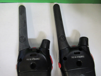 PAIR USED WALKIE TALKIES MOTOROLA WITHOUT CHARGER AS PICTURED 18-FT-50