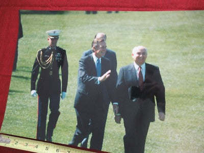 LARGE COLLECTABLE RUSSIA GORBACHEV USA BUSH WH MEETING VINTAGE PHOTOGRAPH &BLI