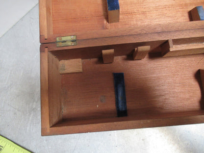 ANTIQUE WOOD CONTAINER EMPTY VERY OLD UK SCOPE  MICROSCOPE PART AS PICTURED TA-5