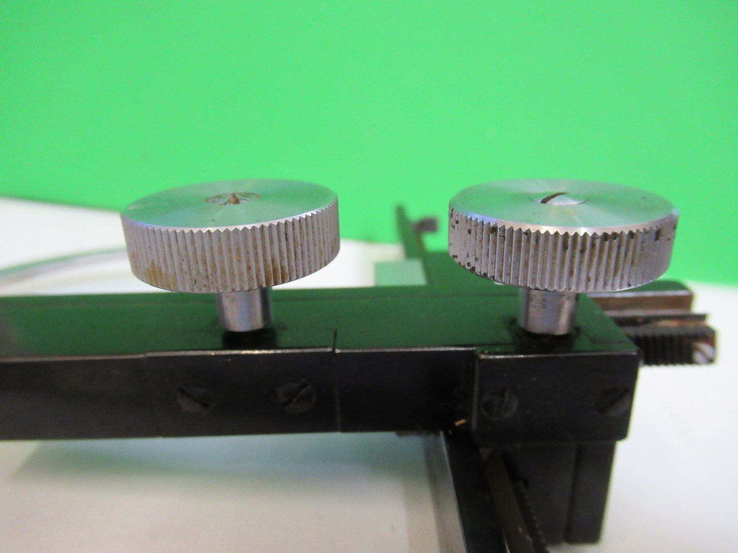 BAUSCH LOMB ANTIQUE XY CLIPS ASSEMBLY MICROSCOPE PART AS PICTURED Y4-FT-82