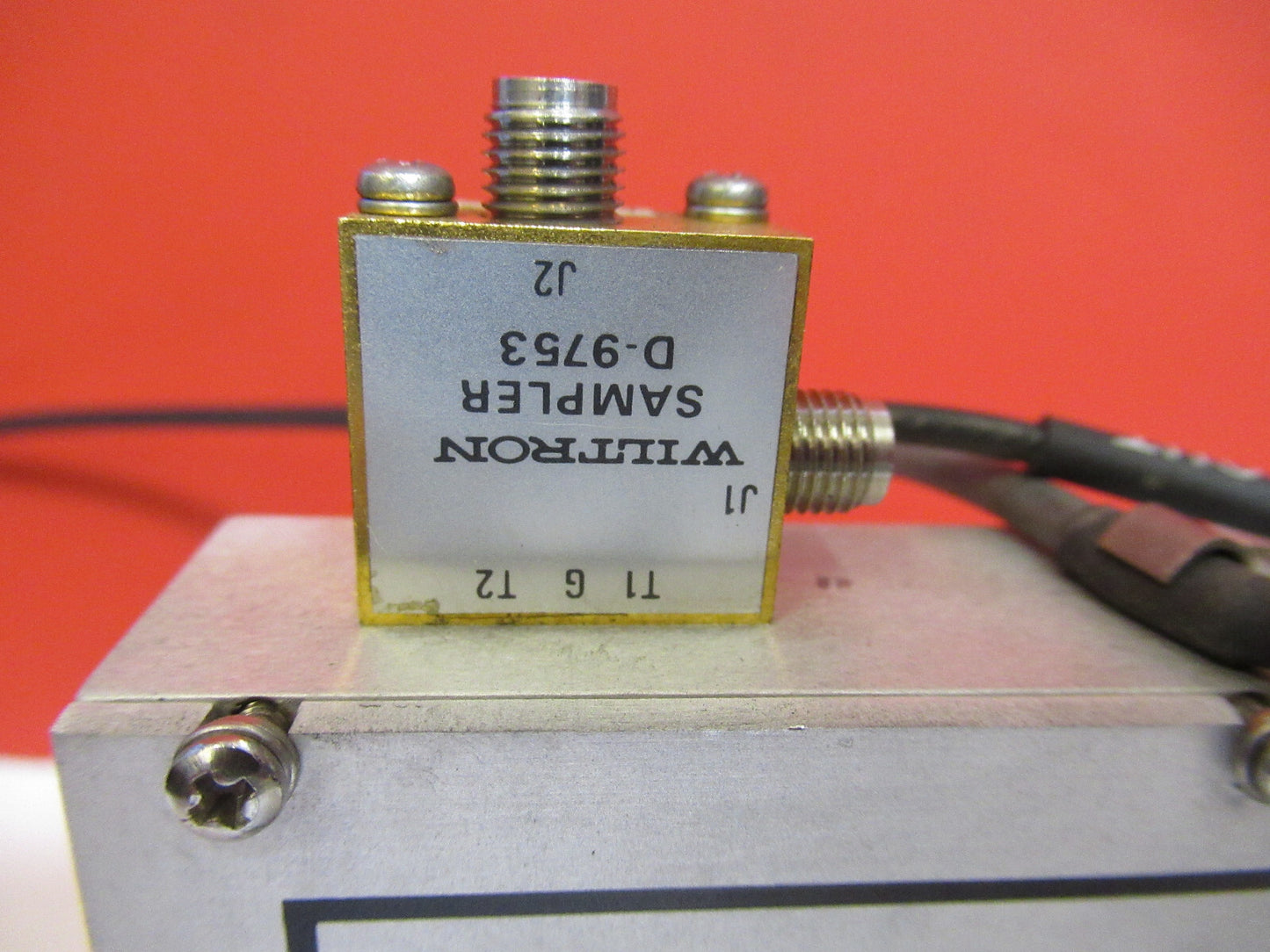 AMPLIFIER SAMPLER 6700-C-36025 MICROWAVE RF FREQUENCY GHz WILTRON AS PIC T7-A-34