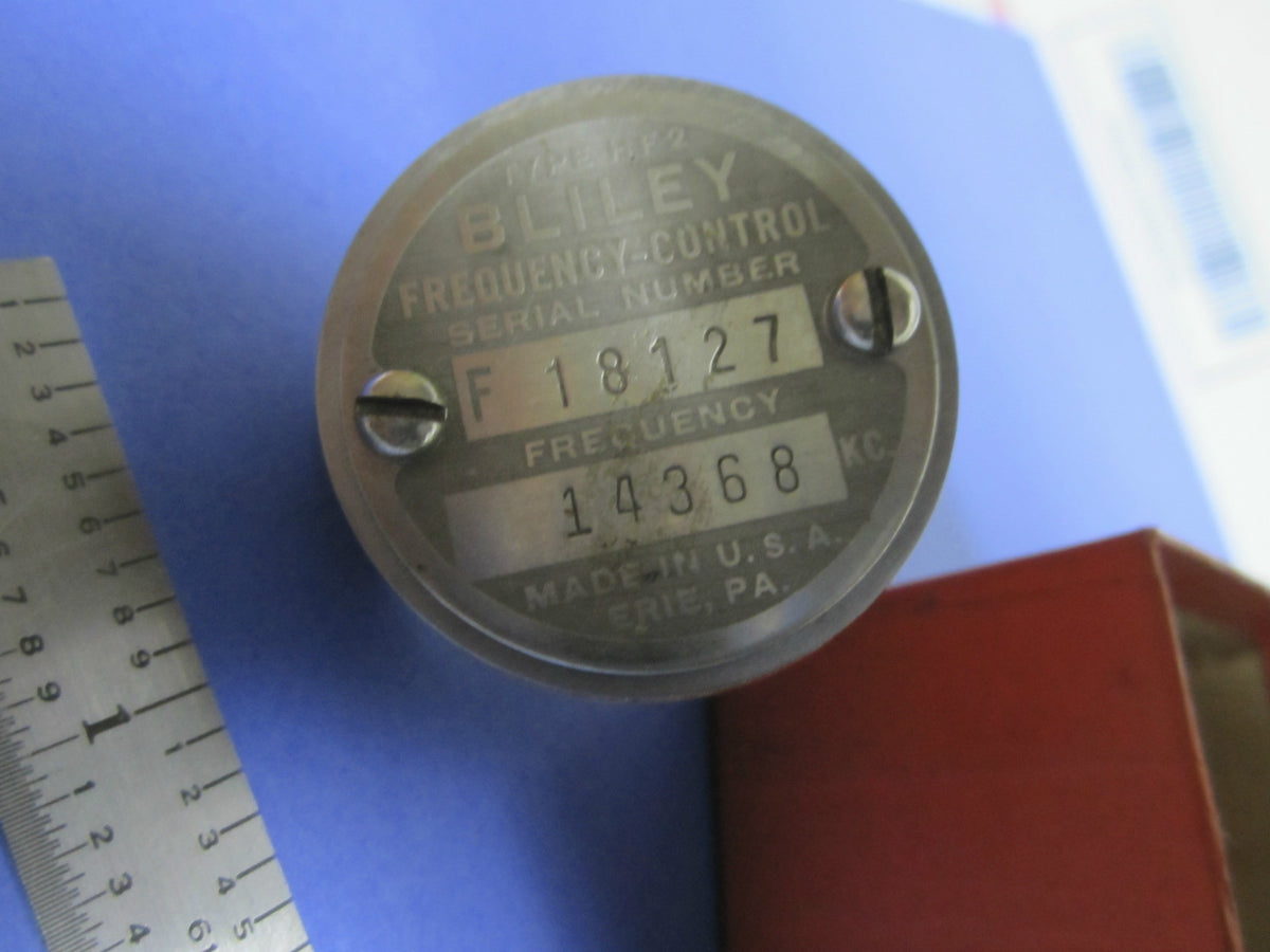 Bliley Electric Co. Wwii Quartz Crystal Frequency HF2 14368 Kc Box different frequency