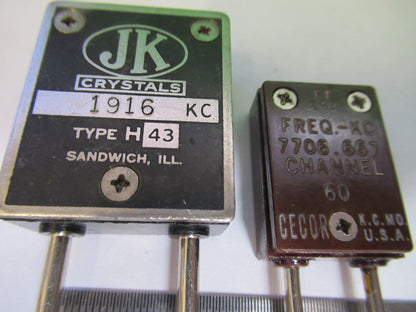 ANTIQUE JK CTS QUARTZ CRYSTAL FREQUENCY CONTROL RADIO AS PICTURED T6-B-42