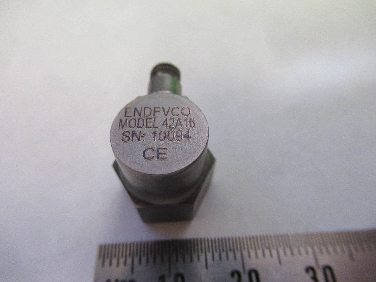 ENDEVCO 42A16 sense 100 mV/g ACCELEROMETER VIBRATION SENSOR AS PICTURED U8-A-16