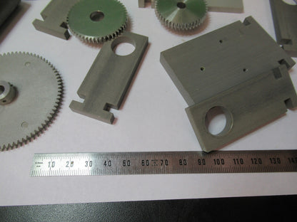 SERVO KIT LOT GEARS + ACCESSORIES ROBOTICS MECHATRONICS AS PICTURED G5-A-18
