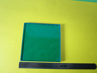 OPTISCHER GROSSES QUADRATISCHES GLAS MIT BLAUEM FILTER LASEROPTIK BIN#28-84