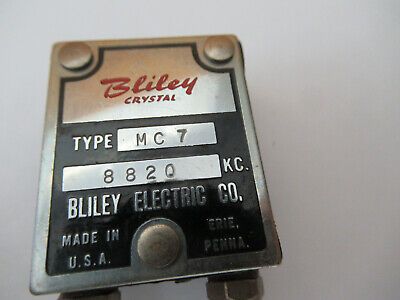 ANTIQUE QUARTZ CRYSTAL BLILEY MC7 FREQUENCY CONTROL RADIO AS PICTURED &F2-A-215