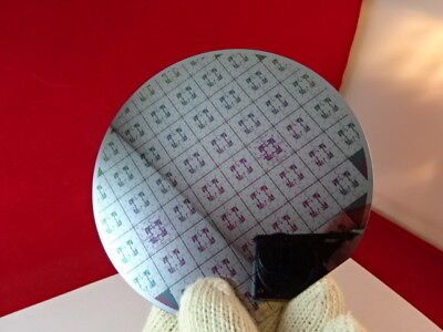 COLLECTABLE SEMICONDUCTOR WAFER SILICON WITH COMPONENTS NICE AS IS #83-A-20