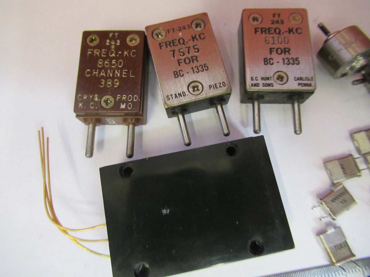 LOT VINTAGE WWII  QUARTZ CRYSTAL FT-243  KC FREQUENCY RADIO AMATEUR X3-B-16