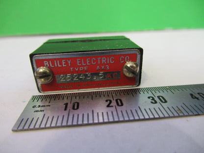 VINTAGE WWII BLILEY QUARTZ CRYSTAL AX2 25243.5 KC FREQUENCY RADIO AMATEUR S1-B32
