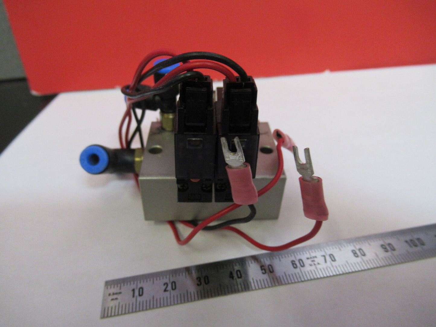 SMC JAPAN PNEUMATICS CONTROL AS REMOVED  AS PICTURED  T7-A-29