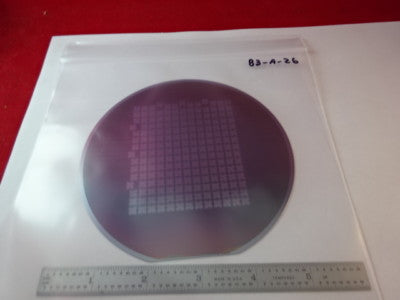 COLLECTABLE SEMICONDUCTOR WAFER SILICON WITH COMPONENTS NICE AS IS #83-A-26