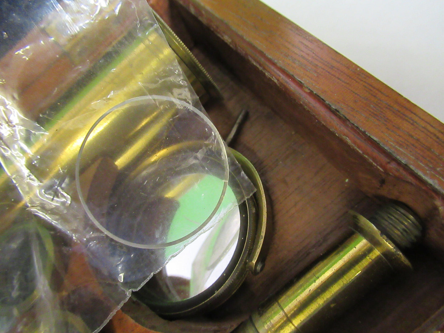 ANTIQUE CARY GOULD circa 1830 BRASS MICROSCOPE + CASE AS PICTURED X6-A-69