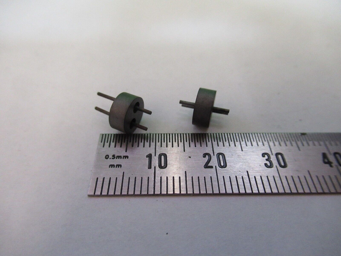 ULTRA HIGH TEMPERATURE GLASS TO METAL SEAL PINS ASSEMBLY AS PICTURED 18-FT-30