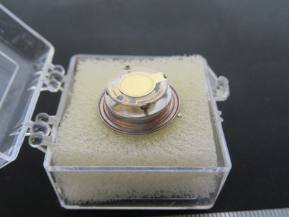 COLLECTABLE RARE PIEZO HEATED QUARTZ CRYSTAL UNKNOWN FREQUENCY AS PIC #FT-1-A-83