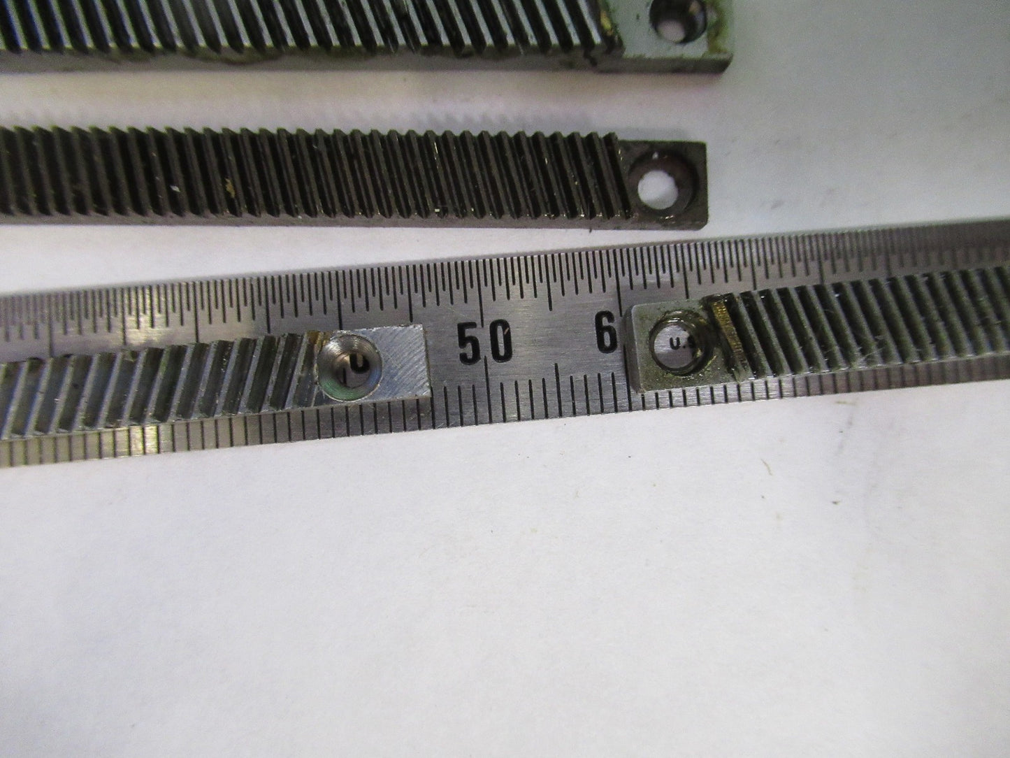 LOT 4 PIECES RACK GEAR BAUSCH LOMB AO SPENCER MICROSCOPE PART AS PICTURE U8-A-41
