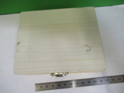PREPARED 23 SLIDES SPECIMEN SAMPLES AMSCOPE MICROSCOPE PART AS PICTURED X7-A-95