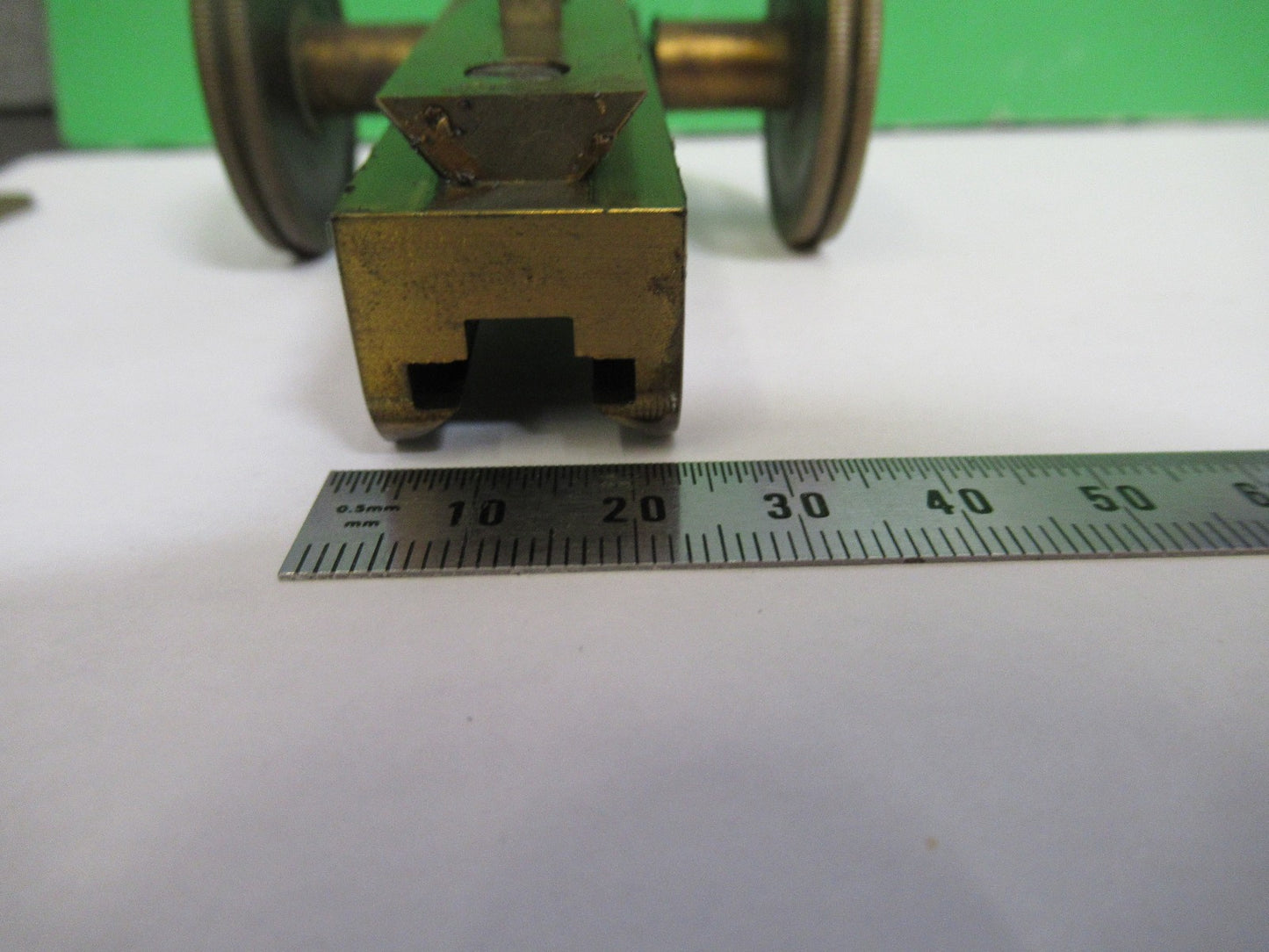 ANTIQUE BRASS STAGE KNOBS BAUSCH LOMB MICROSCOPE PART AS PICTURED X3-B-08
