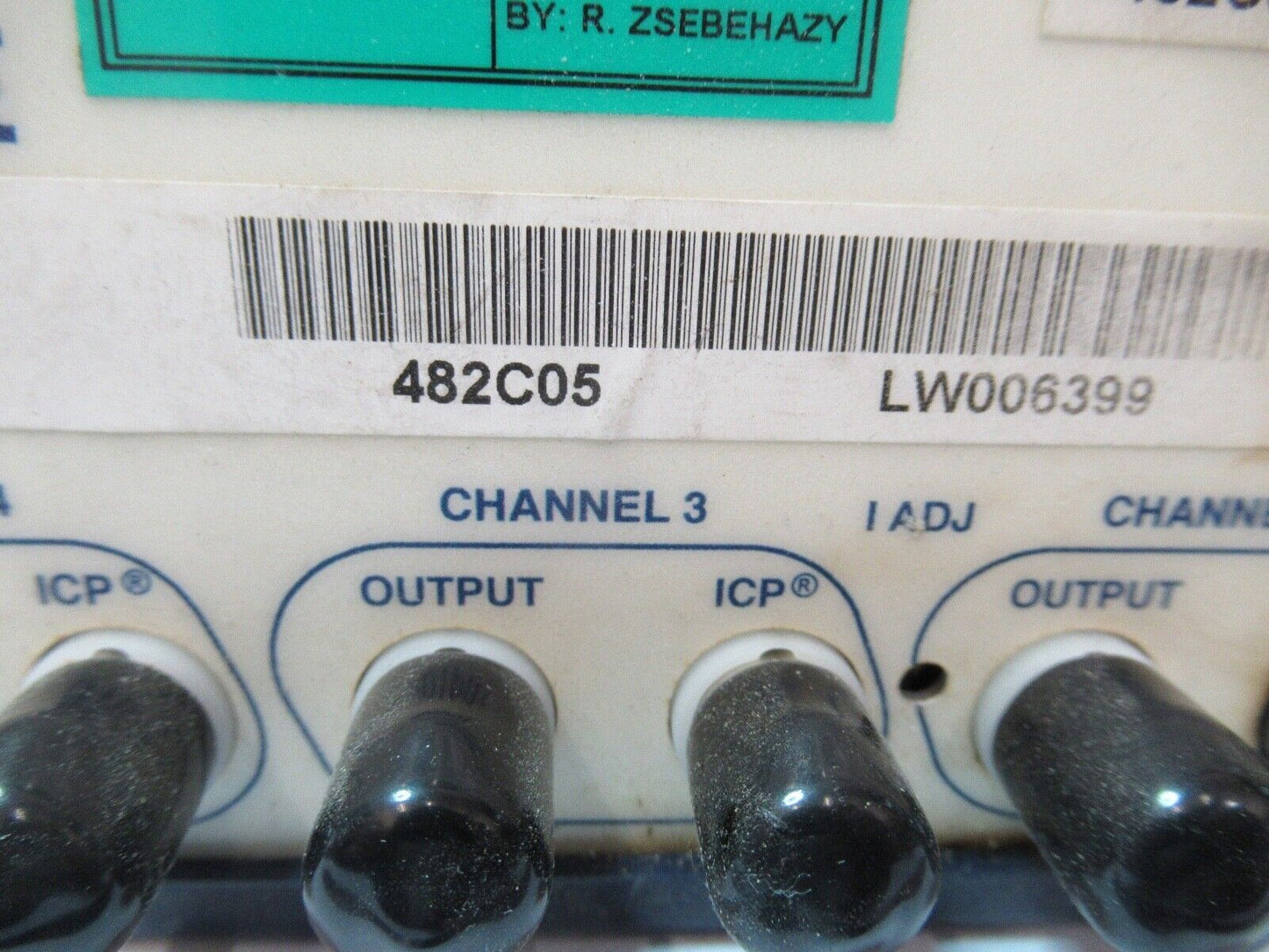 PCB PIEZOTRONICS ICP SIGNAL CONDITION 482C05 for ACCELEROMETER AS PICTURED TD-4