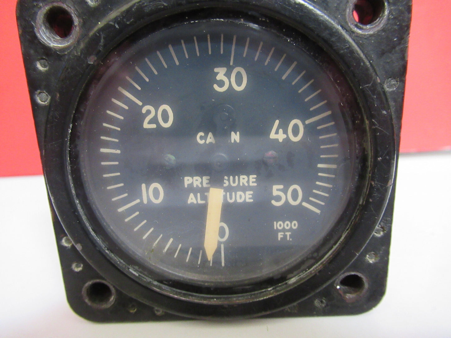 INDICATOR PRESSURE ALTITUDE CABIN KOLLSMAN 128SCA109-1  AS PICTURED  T1-A-40