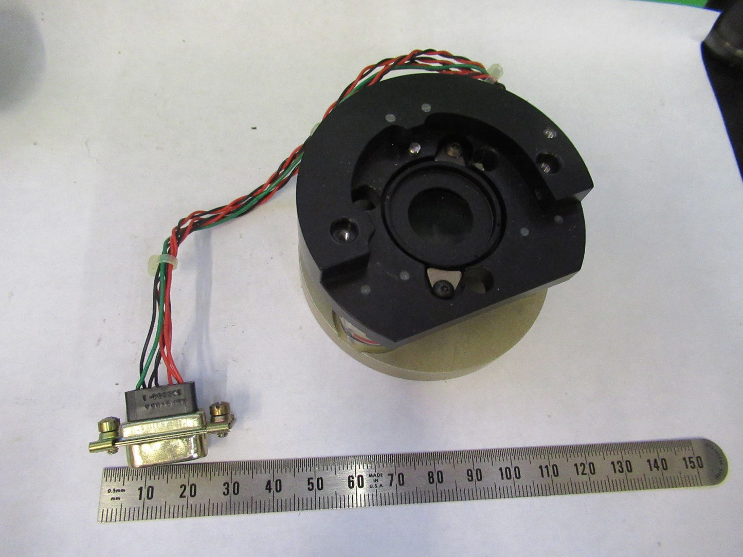 ZYGO INTERFEROMETER PZT POSITIONING ADJUST MICROSCOPE PART AS PICTURED V8-B-07