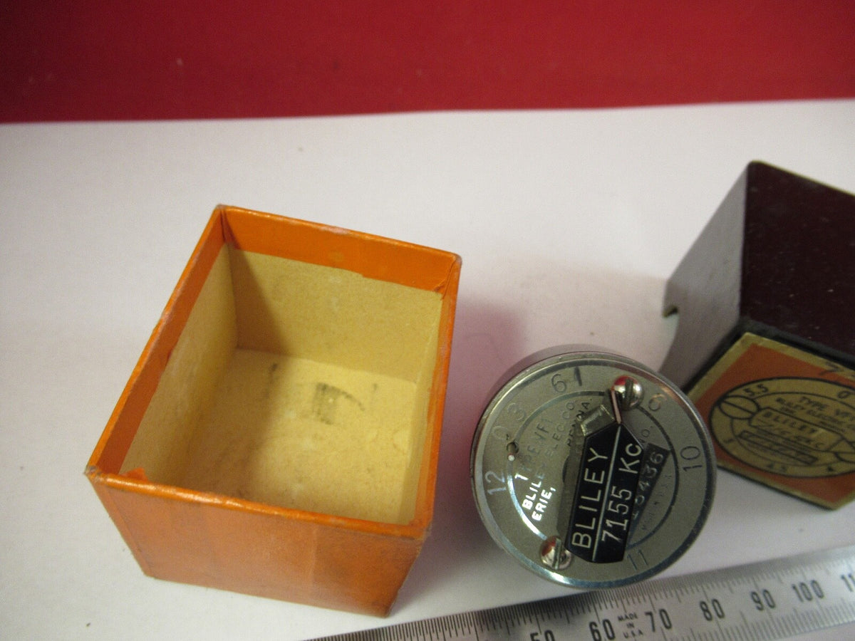 VINTAGE 1940's QUARTZ CRYSTAL BLILEY VF1 VARIABLE FREQUENCY 7155 KC +BOX &9-A-59