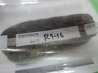 LARGE PIECE ROUGH AMBER BORNEO  JEWELRY  OLD #R9-16