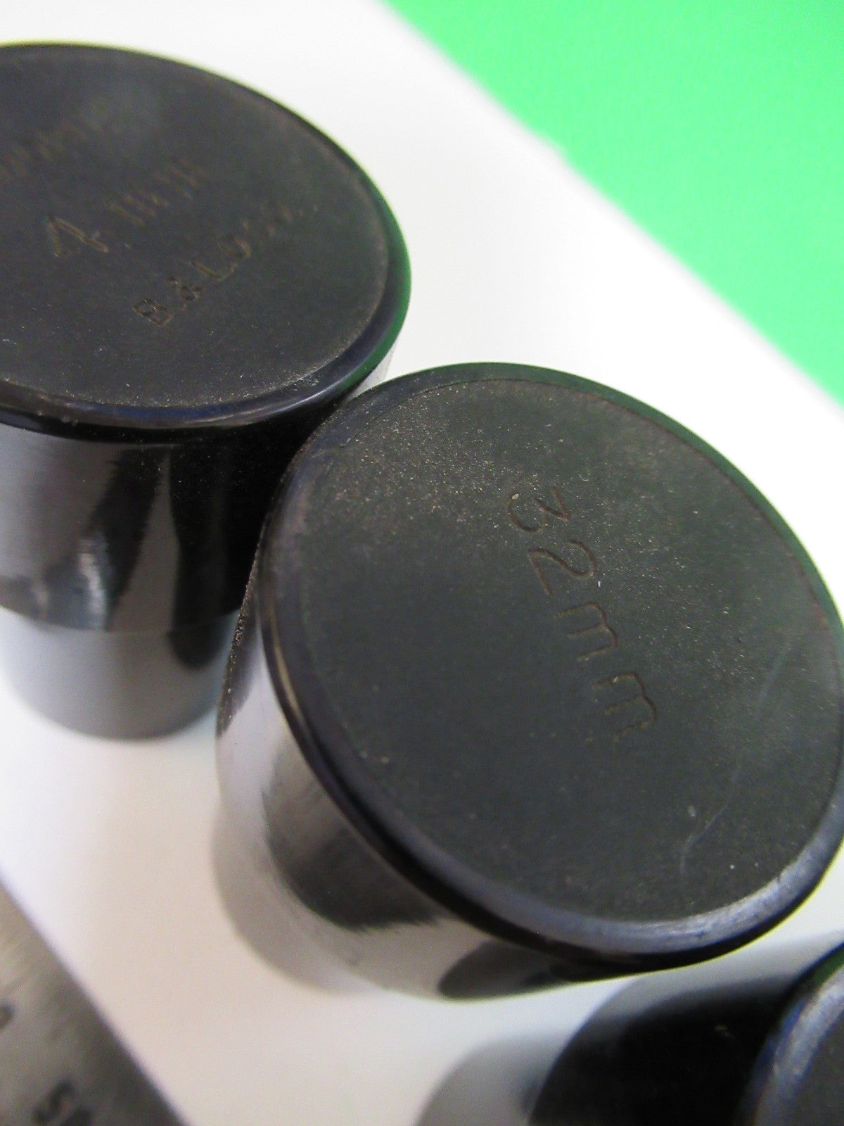 ANTIQUE LOT BAUSCH LOMB PLASTIC CANISTER EMPTY  MICROSCOPE PART T8-B-37