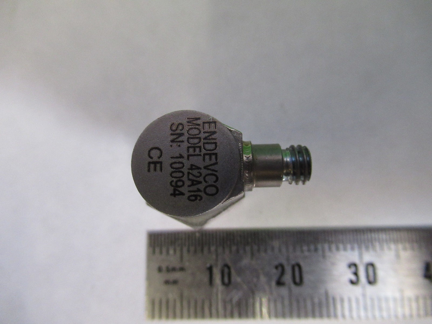 ENDEVCO 42A16 sense 100 mV/g ACCELEROMETER VIBRATION SENSOR AS PICTURED U8-A-16