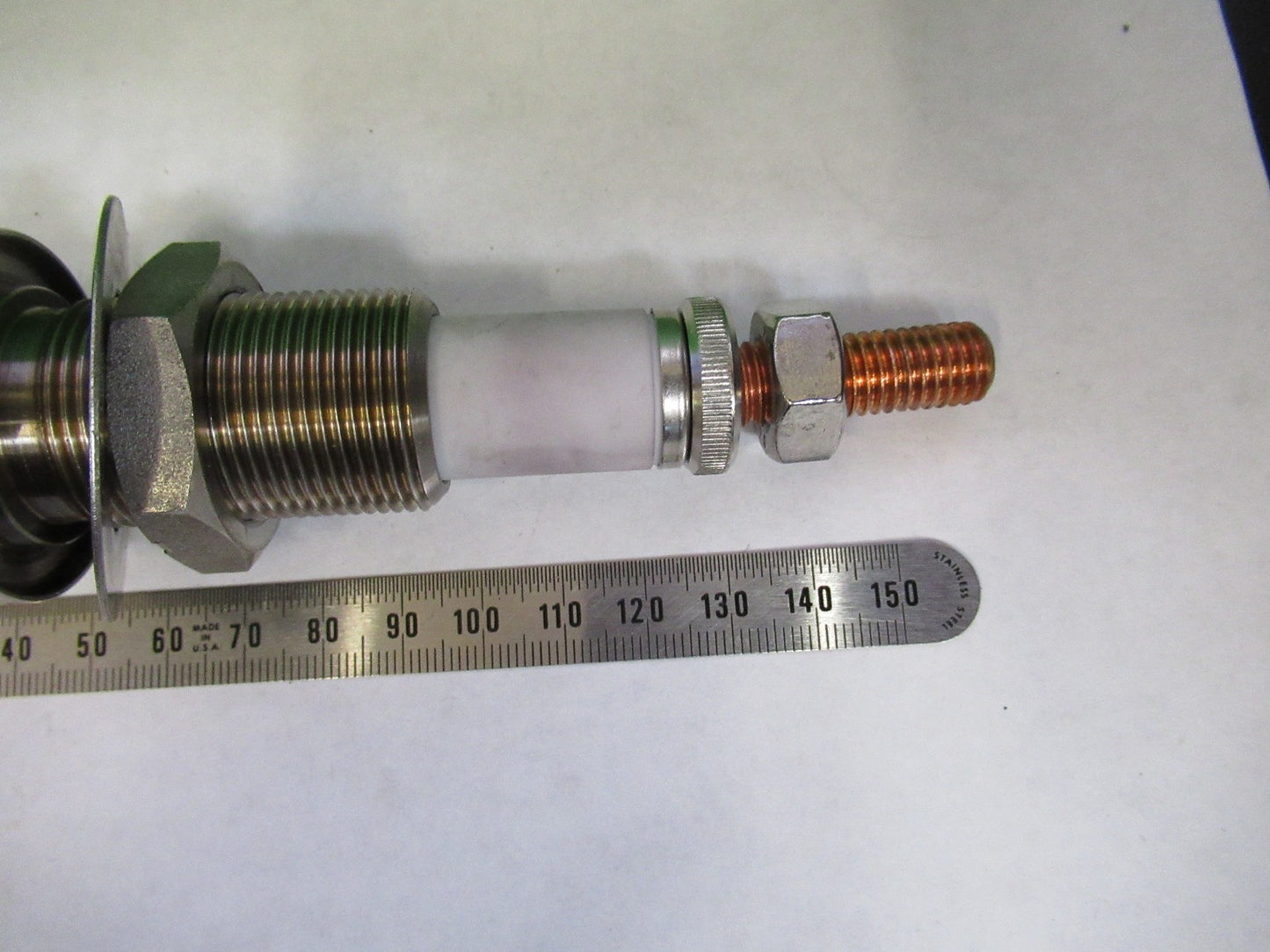 EDWARDS VACUUM POWER ELECTRIC FEEDTROUGH AS PICTURED T2-A-22