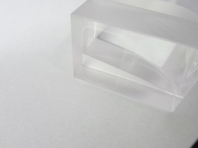 OPTISCHES PRISMASTÜCK KONVEX ?? + BESCHICHTUNG VON LASEROPTIKEN WIE ABGEBILDET BIN#36-19