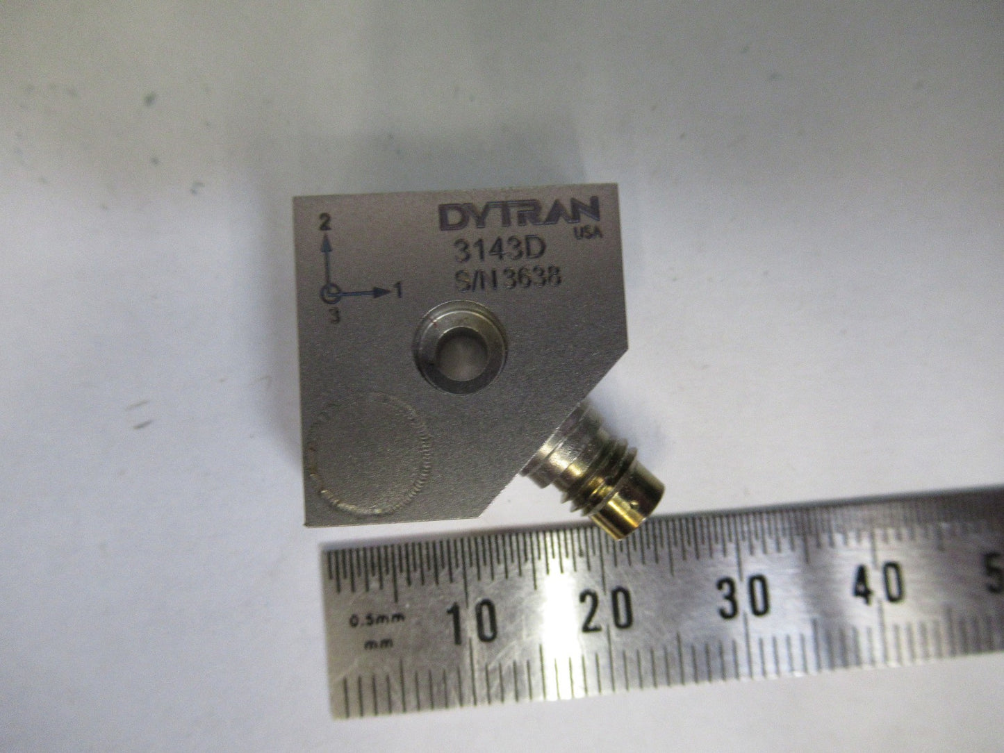 TRIAX DYTRAN 3143D ACCELEROMETER VIBRATION SENSOR AS PICTURED V3-A-78