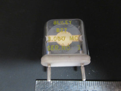 BLILEY ELECTRIC QUARTZ CRYSTAL B27 RESONATOR 3.0 MHz FREQUENCY AS PIC #FT-1-A-79