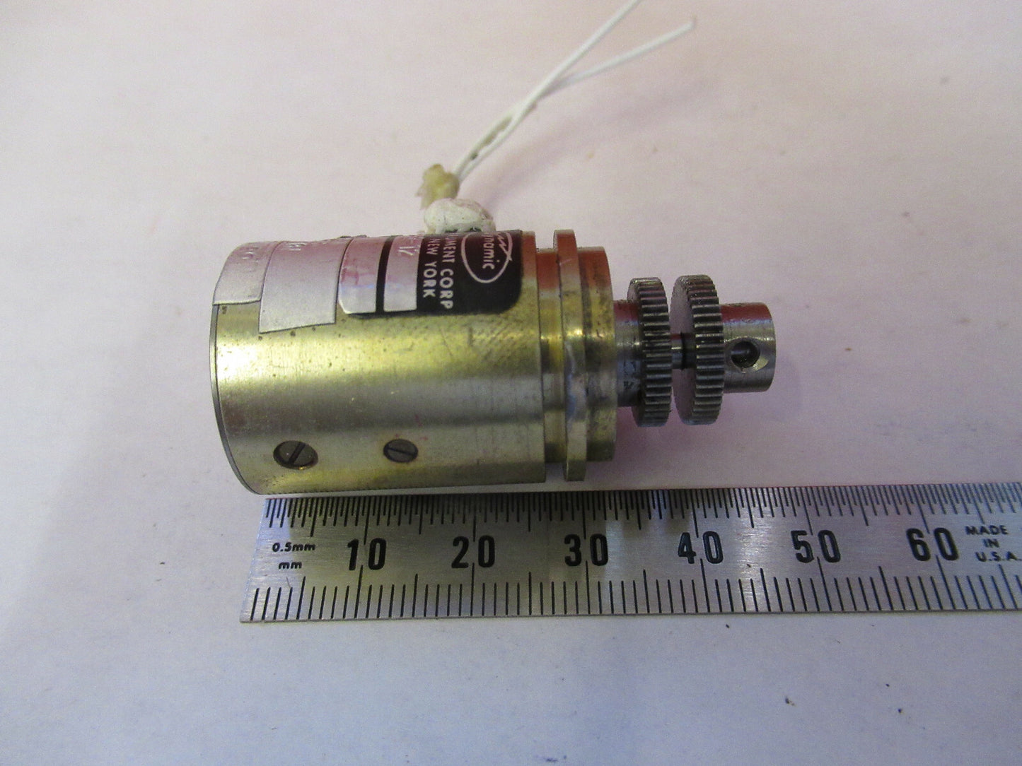 MINI MOTOR AIRCRAFT PART DYNAMIC CLUTCH INSTRUMENT AS PICTURED &8Z-A-36