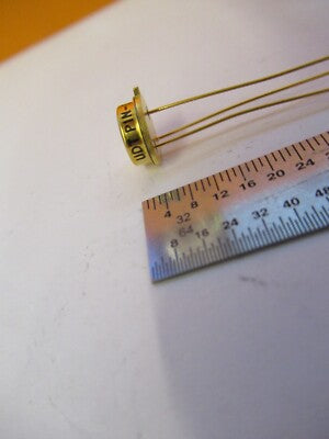 UDT UNITED DETECTOR TECHNOLOGY PHOTODIODE SPOT LIGHT SENSOR AS PIC &8C-A-91