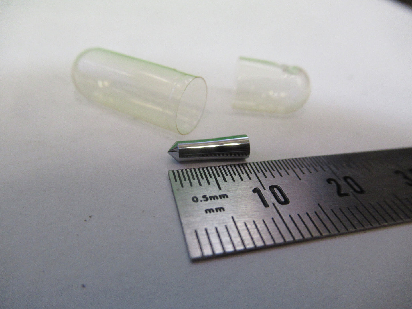 SILICON METAL SINGLE CRYSTAL PROBE 10mm RARE SPECIMEN AS PICTURED Z7-A-65