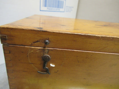 ANTIQUE WOOD CONTAINER EMPTY OLD GERMAN SCOPE  MICROSCOPE PART AS PICTURED TA-5