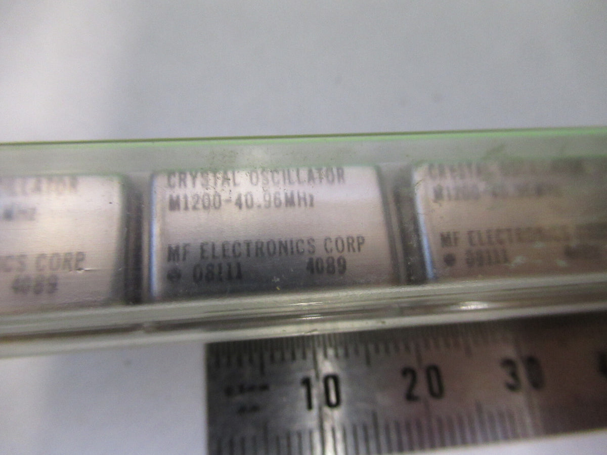 LOT 10 EA MF ELECTRONICS QUARTZ OSCILLATOR FREQUENCY 40.96 MHz G5-A-80