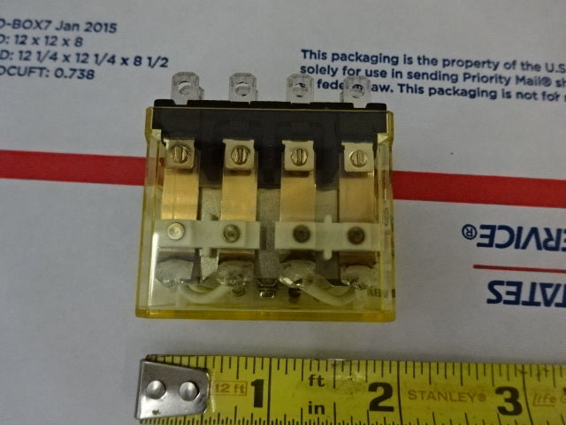 IDEC RELAY RH4B-UL ELECTRONIC CONTROL AS IS &X8-FW-03