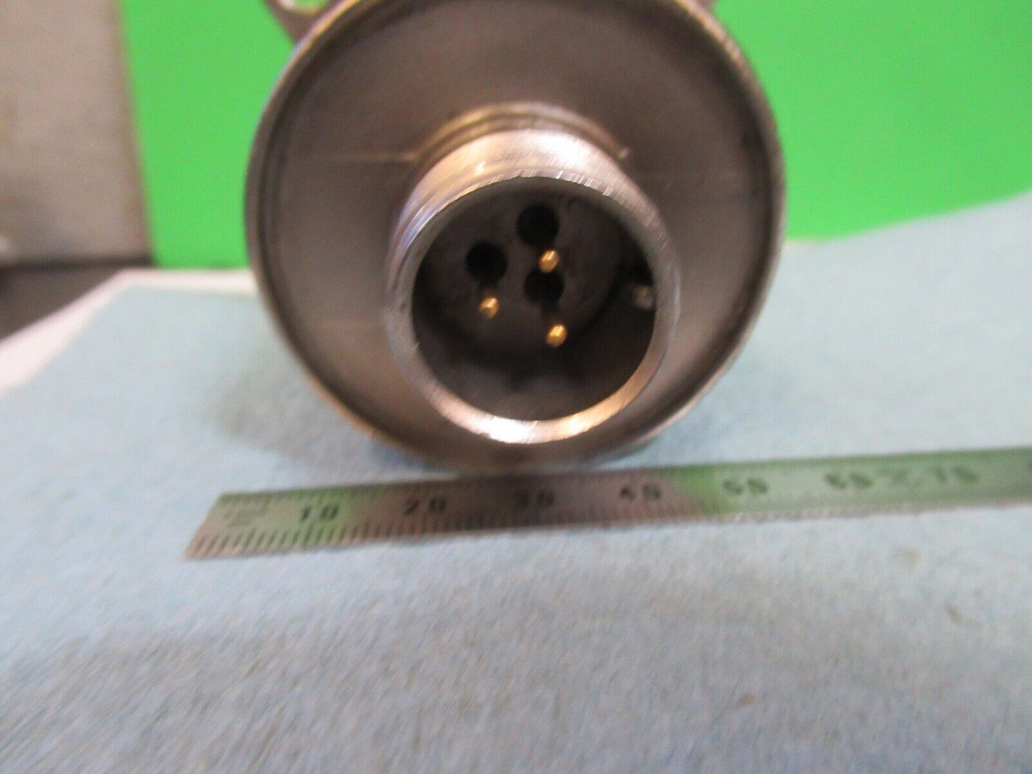 FOR PARTS TACHOMETER GENERATOR 3002 KGA-1 AS IS AS PICTURED  Q7-B-31