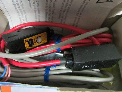 OMRON PHOTOELECTRIC SWITCH E3S-2E1 AS IS BIN#J9