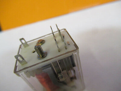 ELECTRIC RELAY R10-E1-Y2  AS PICTURED &8y-a-99