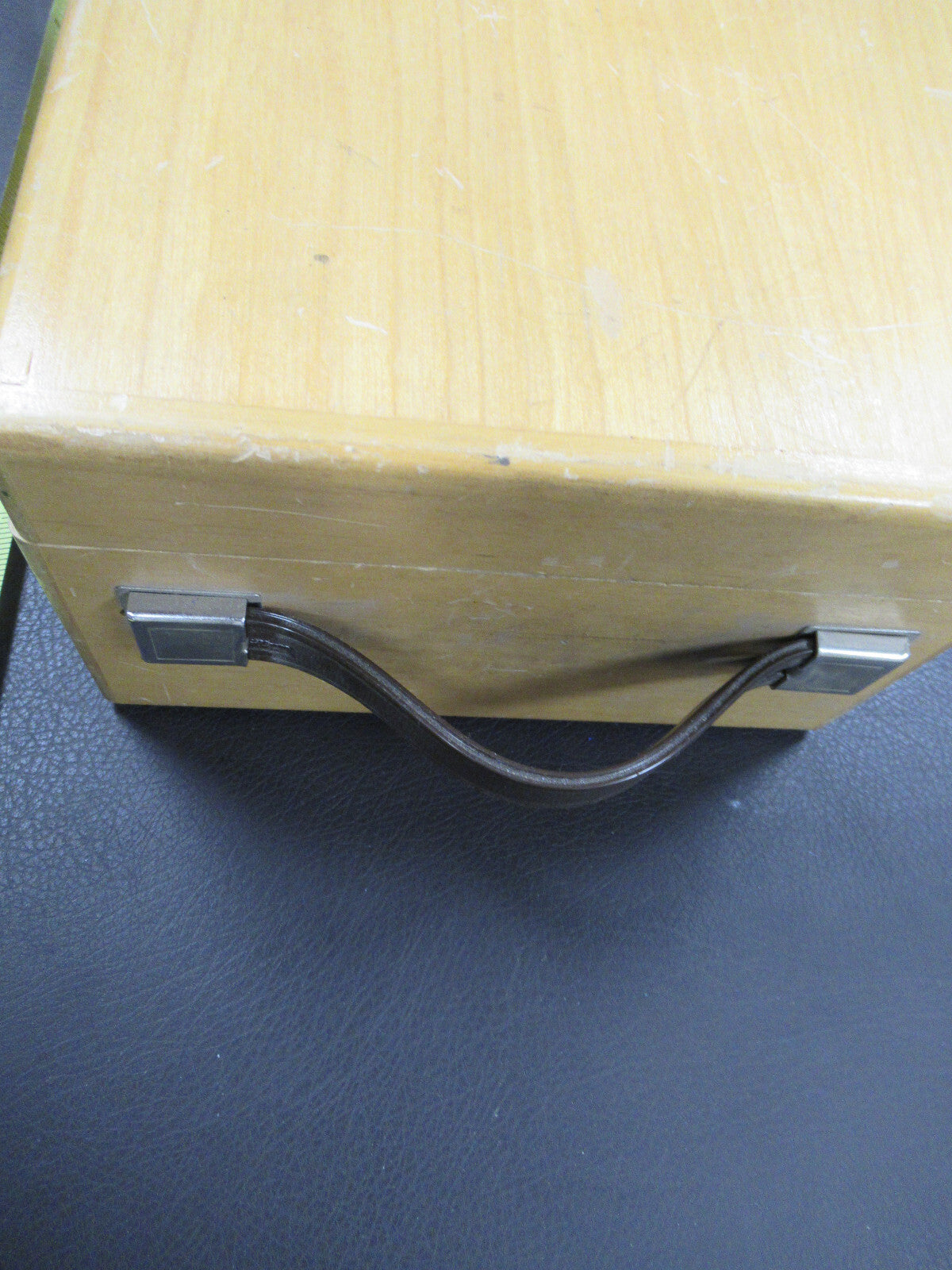 ANTIQUE EMPTY WOOD BOX MICROSCOPE PART AS PICTURED TE-4