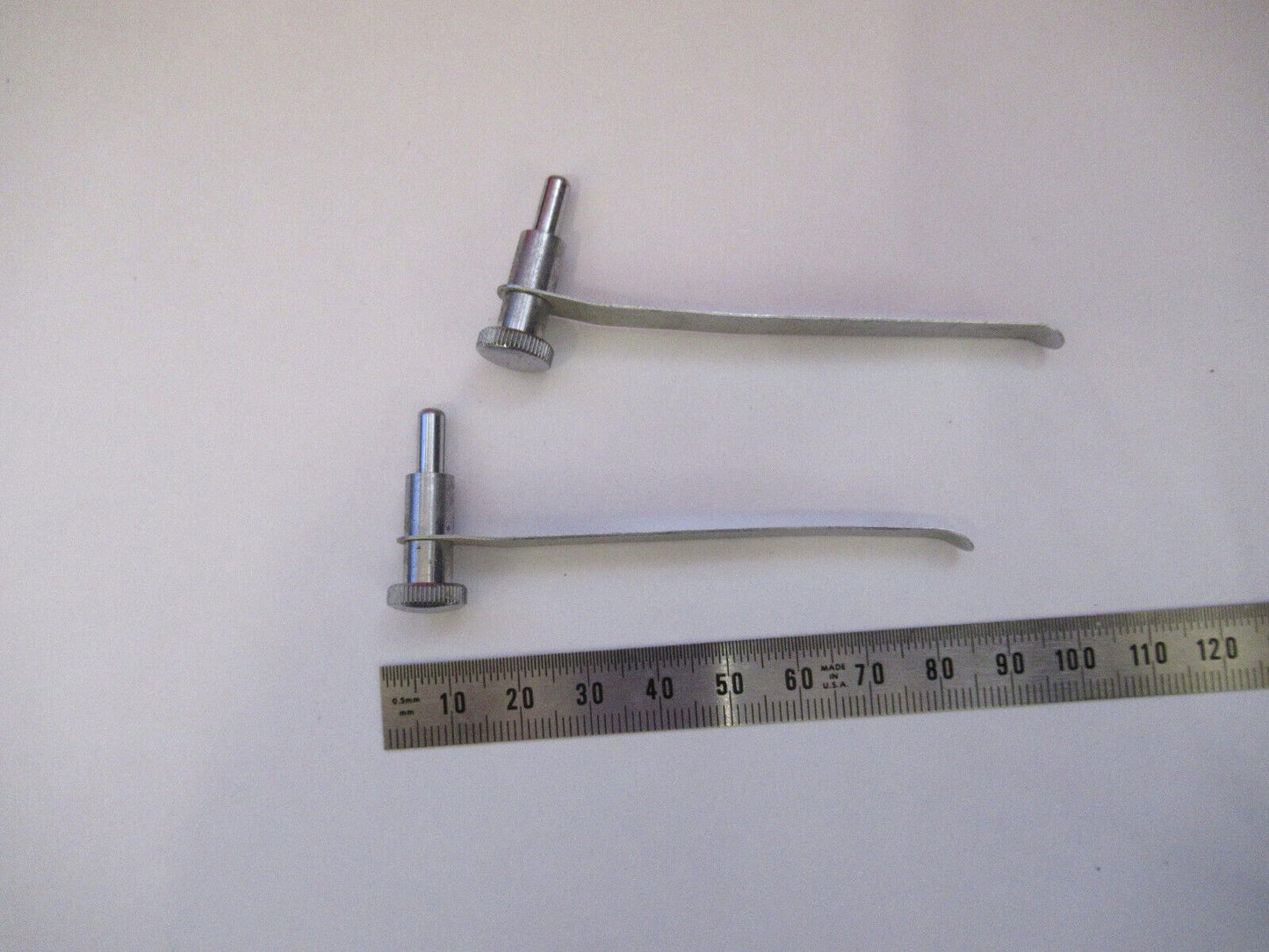 STEREO OLYMPUS JAPAN PAIR CLIPS STAGE MICROSCOPE PART AS PICTURED Q2-103