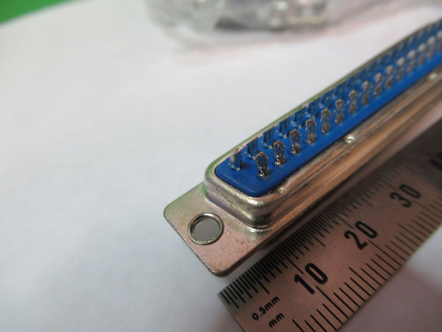 DB9-ANSCHLUSS 37-POLIG WIE ABGEBILDET G3-FT-100