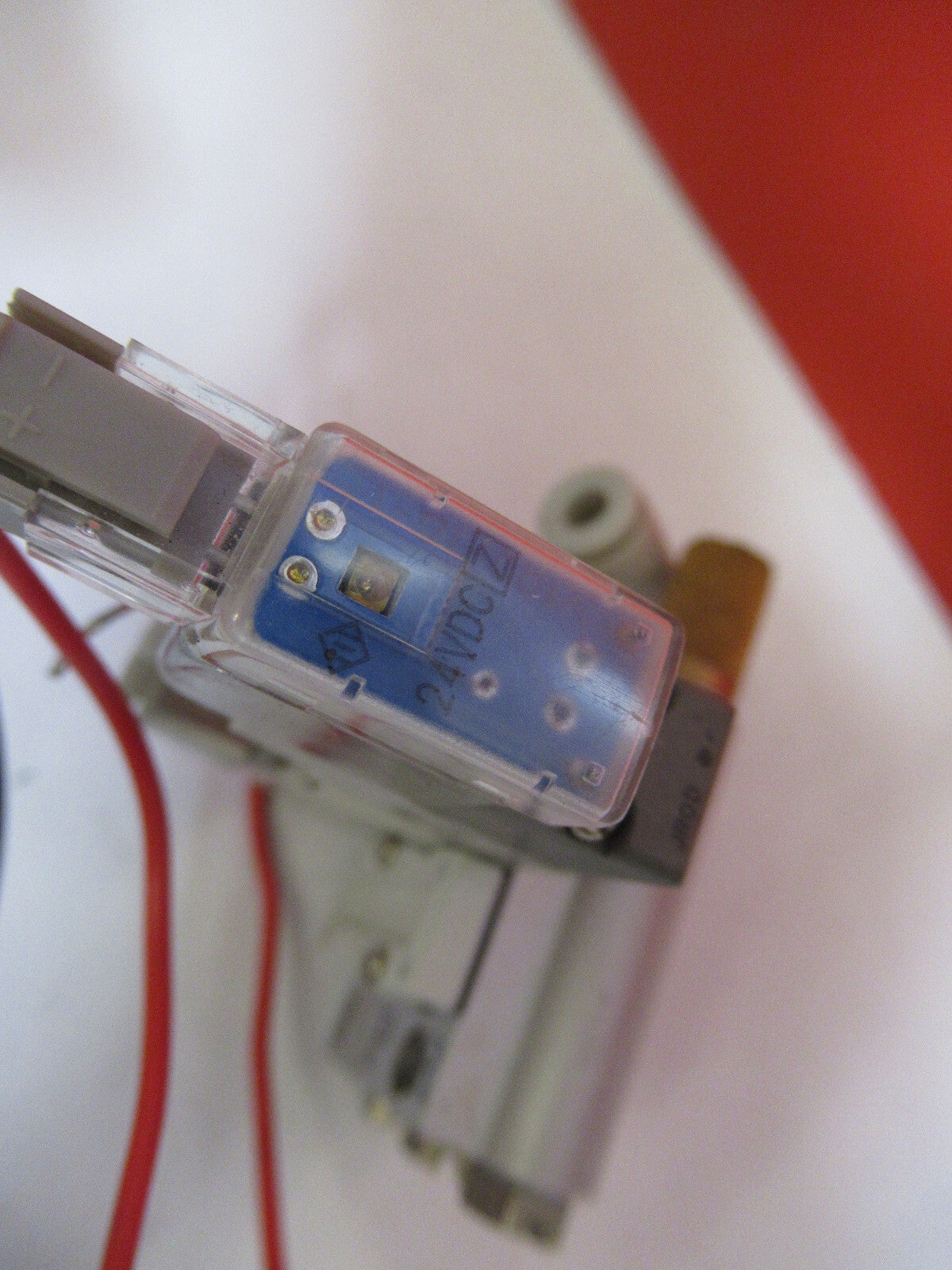 SMC JAPAN PNEUMATICS CONTROL AS REMOVED  AS PICTURED  T7-A-28