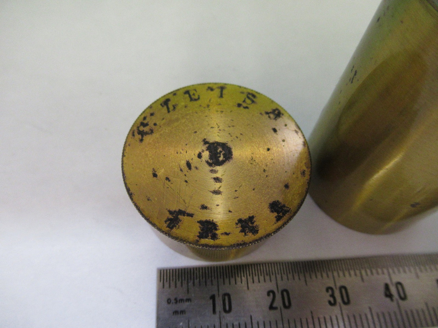 ANTIQUE BRASS EMPTY CARL ZEISS "D" OBJECTIVE CANISTER MICROSCOPE PART T3-B-13