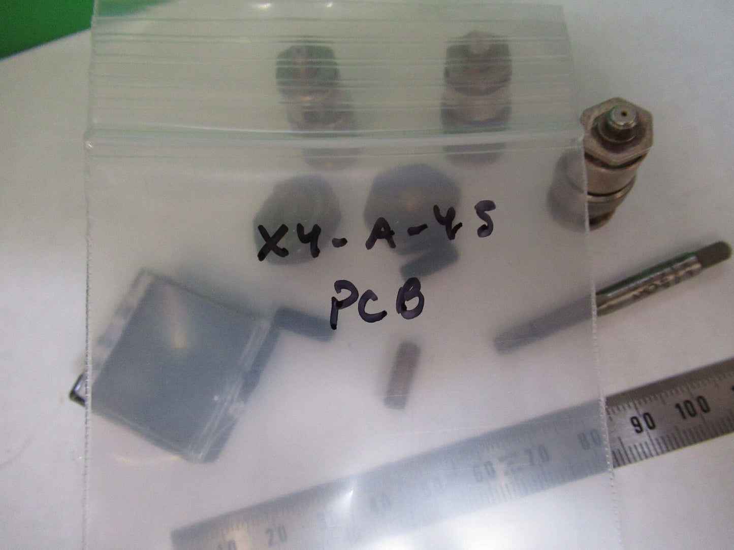 PCB PIEZOTRONICS ACCESSORIES WAX STUDS BASES for ACCELEROMETER PICTURED X4-A-45