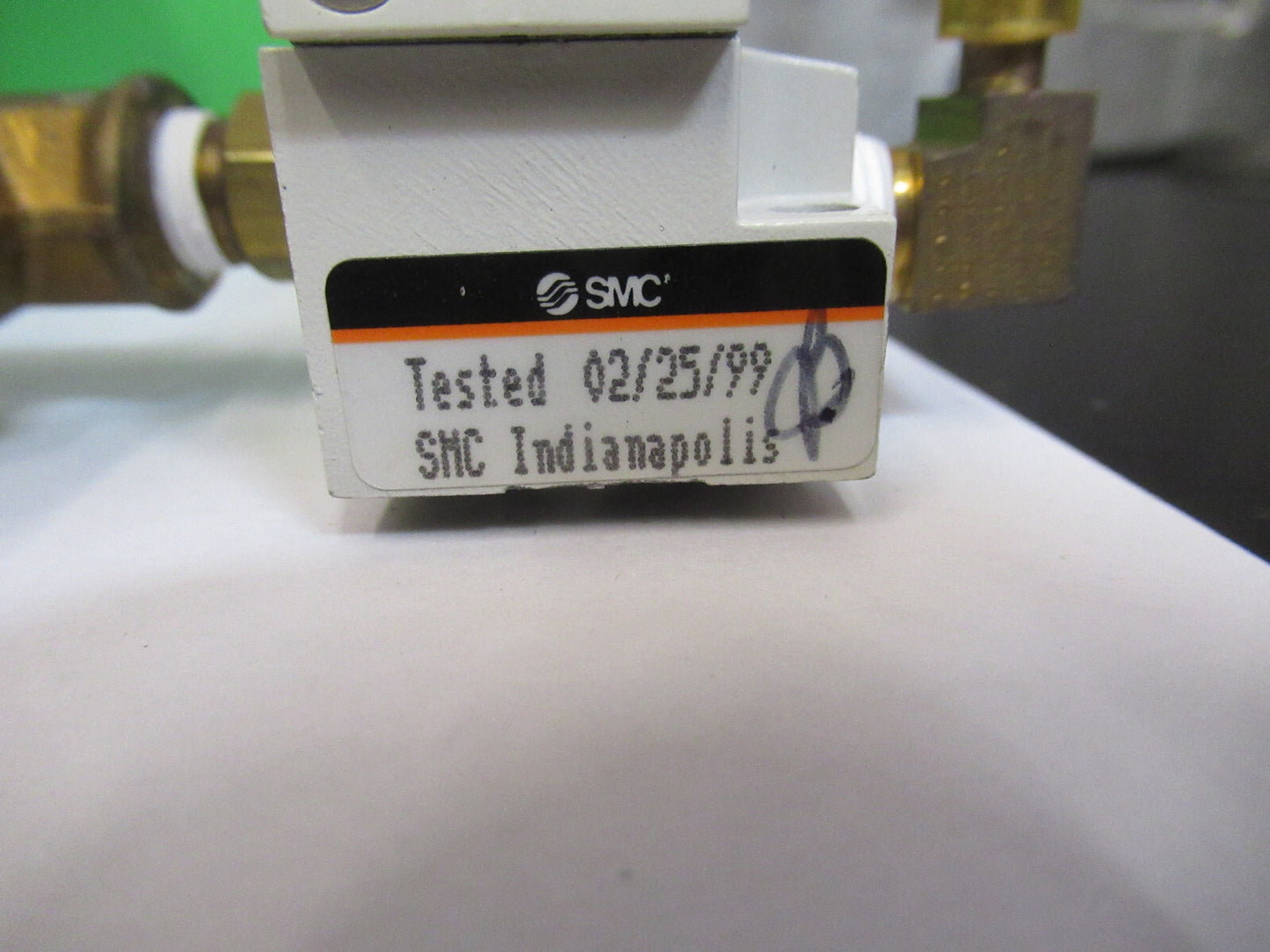 PNEUMATIC AIR SMC JAPAN VALVE ASSEMBLY REGULATOR NIT2020 AS PICTURED &H2-A-51