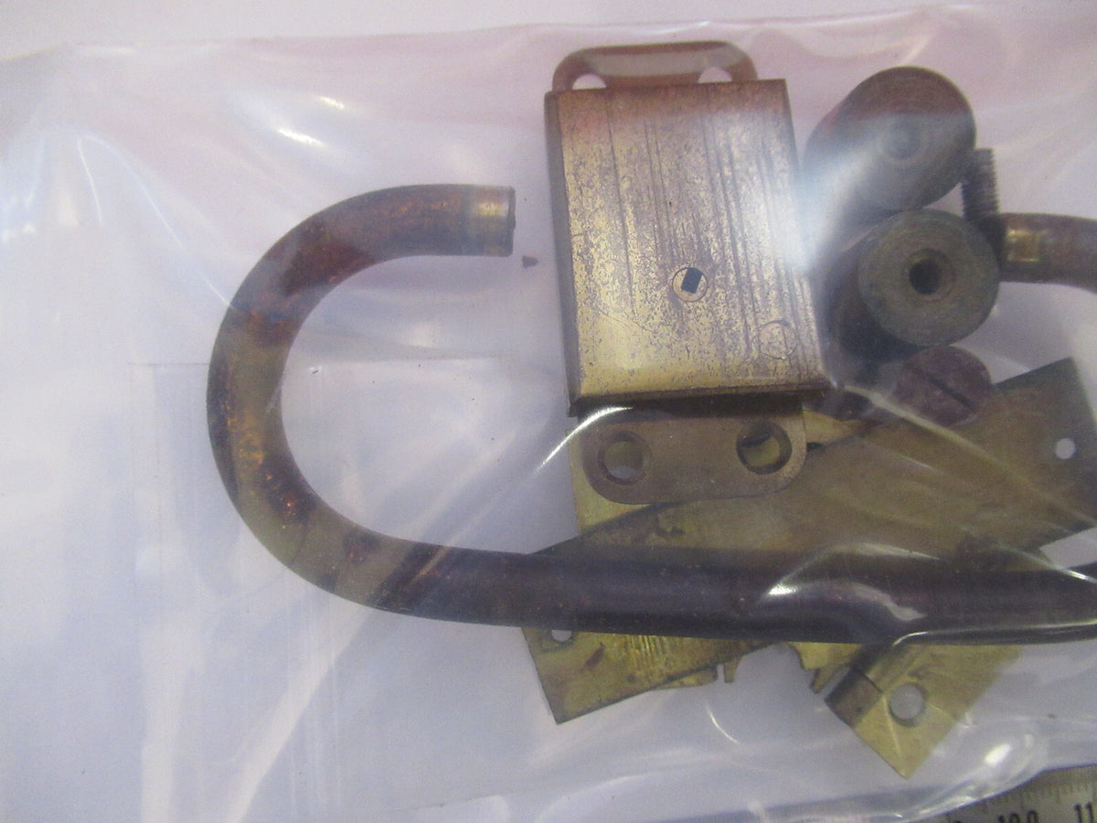 BAUSCH LOMB ANTIQUE LOCK WITHOUT KEY MICROSCOPE PART AS PICTURED Q2-105
